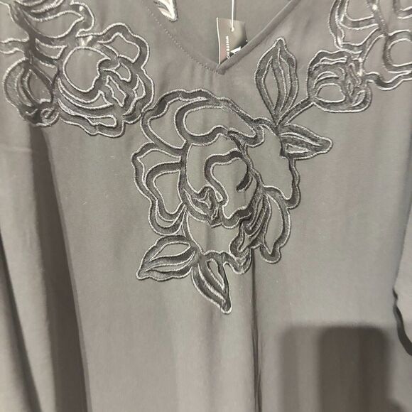 White House Black Market Women's Black Kimono EC Laser Cut Floral Large - Picture 5 of 12